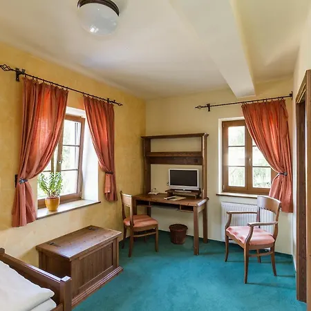 Hotel Burgschänke&herberge Goldener Löwe